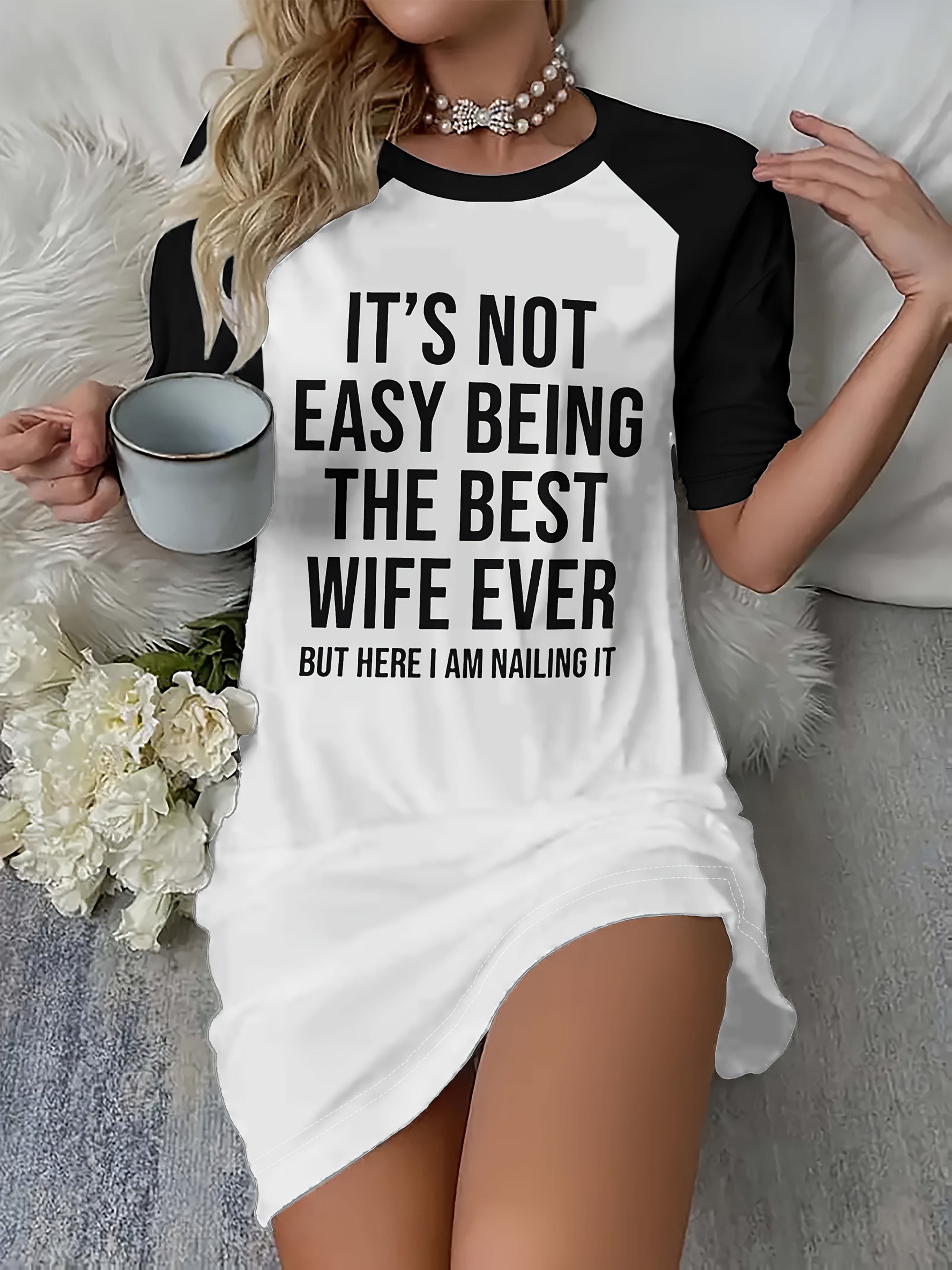 Hot Letter Printing Long Edition T-Shirt Sleeve Color Contrast Design Dress Black And White Color Printing